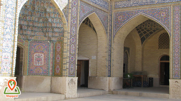 هشتی ورودی مسجد نصیرالملک