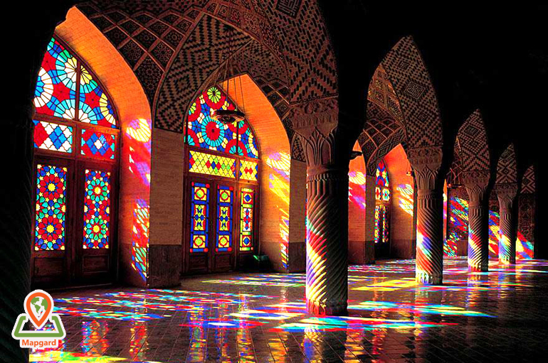 نورپردازی مسجد نصیر الملک