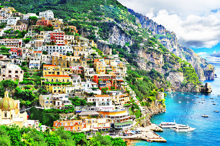  6) شهر ساحلی آمالفی (Amalfi Coast)