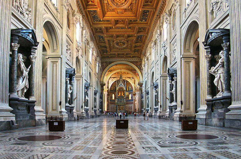 14) کلیسای سنت جان لاتران (San Giovanni in Laterano)