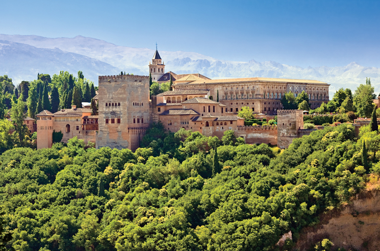 1) باغ الحمرا و جنرالایف، گرانادا (Alhambra & Generalife Gardens, Granada)