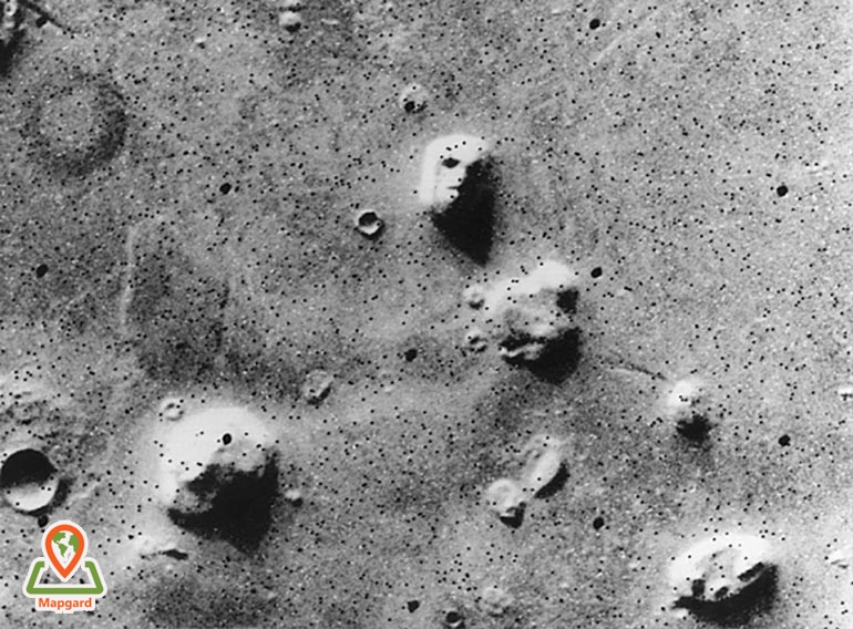 صورت مریخ (The Face on Mars)