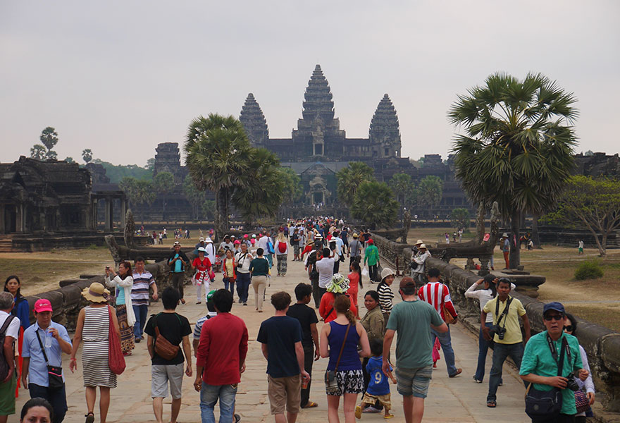 گشت و گذار در معبد بکر آنکوروات (Angkor Wat)، کلمبیا