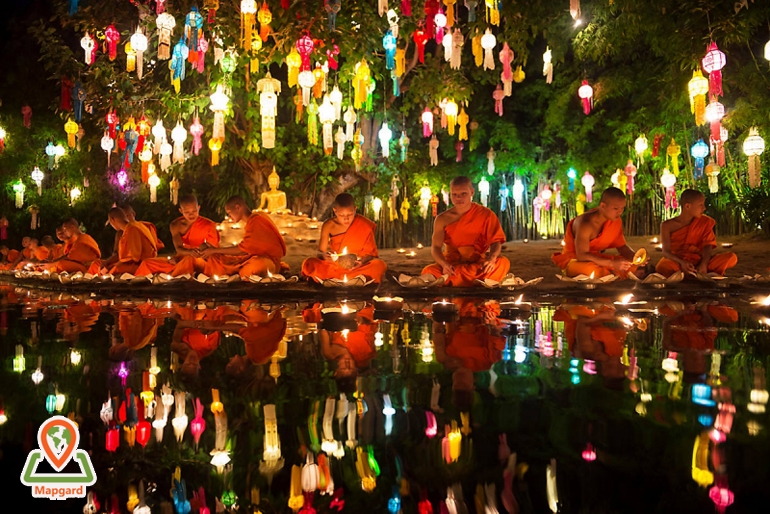 جشنواره فانوس یی پنگ (Yi Peng Lantern Festival) جشنواره نور یی پنگ (Yi Peng) و لوی کراتونگ (Loy Krathong)